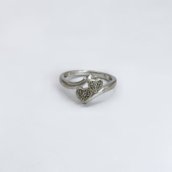 Sterling Silver Ring, Double Hearts Bypass Ring, Marked 925, Size 7 1/4 - Picture 9 of 9